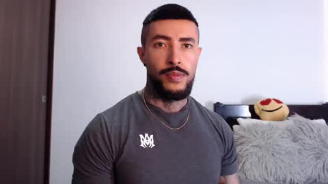 Independent Model online show from 03-10-25, 06:49