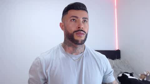 Independent Model online show from 10-01-25, 03:01