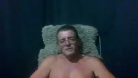 Snapshot of maximus_oreally chatting on 01-09-25, 03:04 Max online show from 01-09-25, 03:04