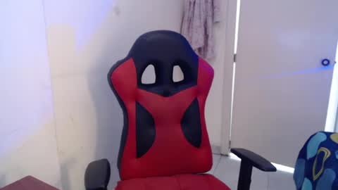 maxinesex_ online show from 06-24-26, 02:16