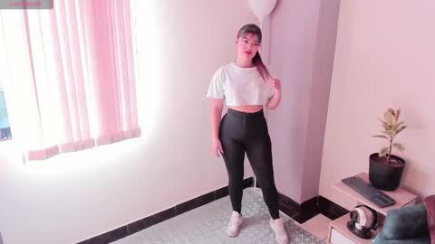 You can call me  Max online show from 09-15-25, 07:36