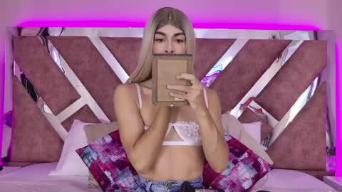 Maxi Rogers online show from 05-04-26, 11:28