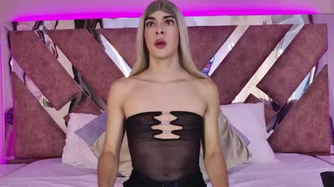 Maxi Rogers online show from 05-08-26, 10:53