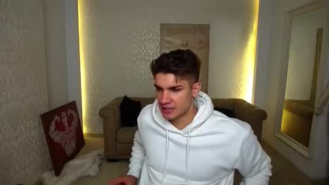 MaxKaiden online show from 09-30-25, 04:50