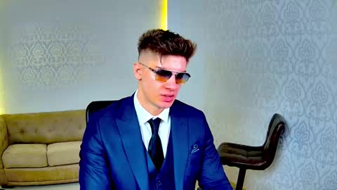 Snapshot of maxkaiden chatting on 02-14-26, 06:54 MaxKaiden online show from 02-14-26, 06:54