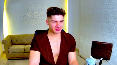 Snapshot of maxkaiden chatting on 02-27-26, 06:02 MaxKaiden online show from 02-27-26, 06:02