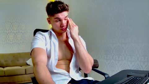 Snapshot of maxkaiden chatting on 03-04-26, 05:57 MaxKaiden online show from 03-04-26, 05:57