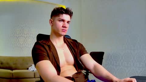 Snapshot of maxkaiden chatting on 03-05-26, 06:20 MaxKaiden online show from 03-05-26, 06:20