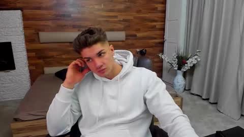 Snapshot of maxkaiden chatting on 03-17-26, 06:17 MaxKaiden online show from 03-17-26, 06:17