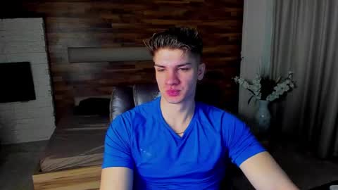 Snapshot of maxkaiden chatting on 03-18-26, 05:21 MaxKaiden online show from 03-18-26, 05:21