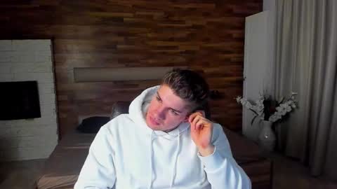 Snapshot of maxkaiden chatting on 03-19-26, 05:22 MaxKaiden online show from 03-19-26, 05:22