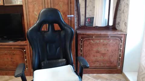 Snapshot of maxplay18 chatting on 11-04-25, 09:19 Max online show from 11-04-25, 09:19