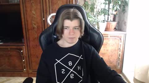 Snapshot of maxplay18 chatting on 02-06-26, 10:40 Max online show from 02-06-26, 10:40