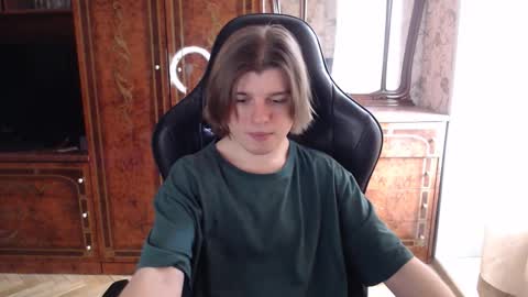 Snapshot of maxplay18 chatting on 02-15-26, 08:24 Max online show from 02-15-26, 08:24