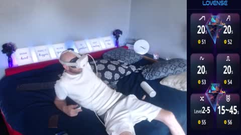 Snapshot of maxrouger chatting on 09-26-25, 07:40 MaxRouger online show from 09-26-25, 07:40