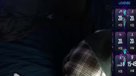 Snapshot of maxrouger chatting on 10-24-25, 07:27 MaxRouger online show from 10-24-25, 07:27