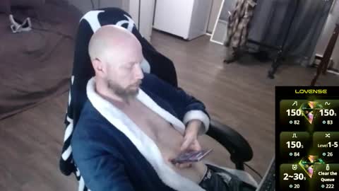 MaxRouger online show from 03-01-26, 03:47