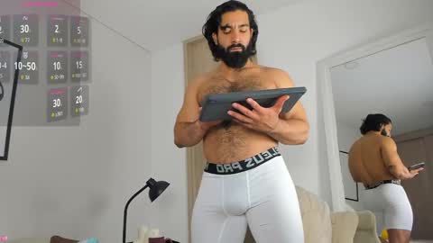 Max online show from 09-19-25, 12:34