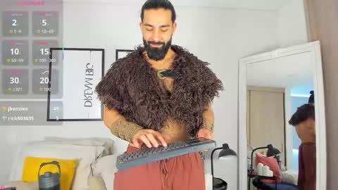 Max online show from 10-31-25, 03:57