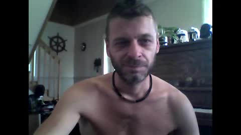 MaxTheWolf online show from 09-18-25, 01:24