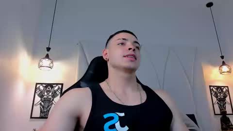 MAX online show from 01-30-25, 10:41