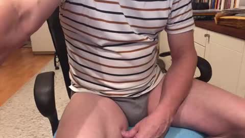 Max online show from 10-14-25, 04:46