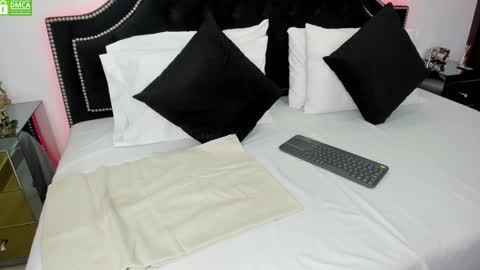 Maxxi online show from 12-30-24, 10:12