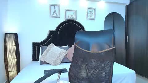 Maxxi online show from 09-10-25, 01:38