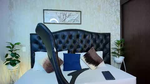 Maxxi online show from 10-11-25, 04:33