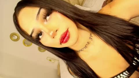 Valentina online show from 05-14-26, 09:43