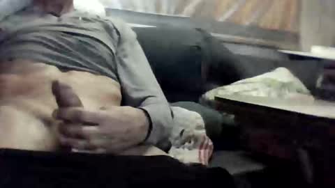 maxxoufr online show from 12-18-24, 08:25