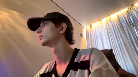 Max online show from 09-22-25, 05:09