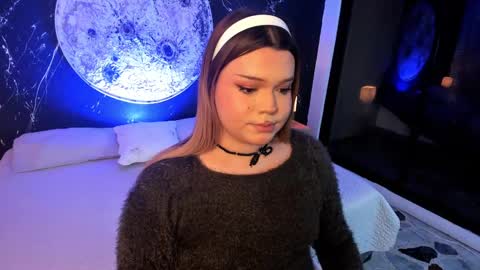 Maxine Minx online show from 10-08-25, 05:49