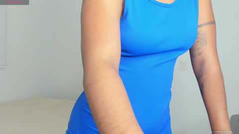 Snapshot of maya__fox chatting on 05-05-26, 12:29 OF mayitta19 online show from 05-05-26, 12:29
