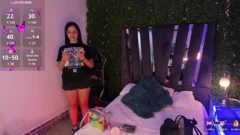 Maya online show from 12-18-24, 03:58