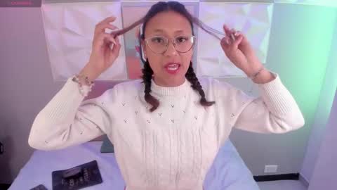 Maya online show from 12-22-25, 12:02