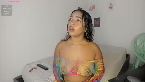 Maya online show from 09-11-25, 04:12