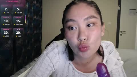 maya_kumashiro online show from 11-20-25, 08:41