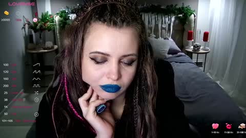 Snapshot of maya_mils chatting on 12-21-24, 07:24 Maya Mils online show from 12-21-24, 07:24