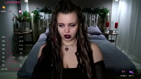 Snapshot of maya_mils chatting on 12-23-24, 01:08 Maya Mils online show from 12-23-24, 01:08