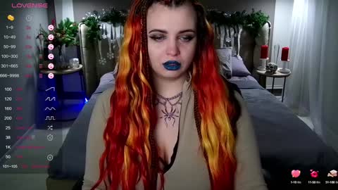 Snapshot of maya_mils chatting on 12-27-24, 01:11 Maya Mils online show from 12-27-24, 01:11