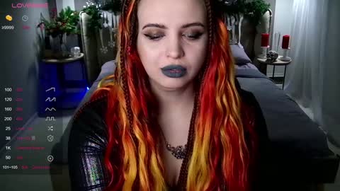 Snapshot of maya_mils chatting on 12-29-24, 04:16 Maya Mils online show from 12-29-24, 04:16