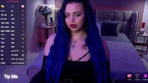 Maya Mils online show from 11-24-25, 01:05