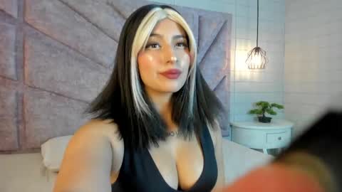 Snapshot of maya_rivers chatting on 05-01-26, 12:26 Maya online show from 05-01-26, 12:26