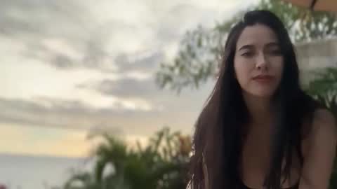 Snapshot of mayaandalex123 chatting on 11-15-25, 09:39 Maya and Alex online show from 11-15-25, 09:39