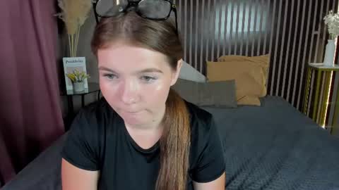 Snapshot of mayajade chatting on 06-24-26, 05:39 mayajade online show from 06-24-26, 05:39