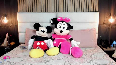 Nicolle Ruselle   Hello my lovely  schedule for great fun from  630 am and end 800 pm Colombian time I wait for you online show from 01-29-25, 05:35