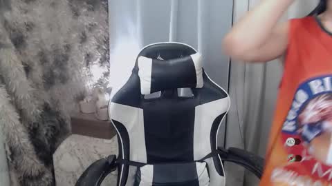 Snapshot of mayasally_ chatting on 02-17-26, 10:01 mayasally_ online show from 02-17-26, 10:01