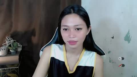 Snapshot of mayasally_ chatting on 06-17-26, 01:30 mayasally_ online show from 06-17-26, 01:30
