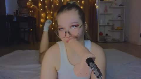 Maya  online show from 03-02-25, 05:23